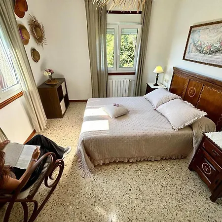 Holibai, , Casa Caeiro, Jardin Y Piscina Cerca Del Mar, Sabaris, Apartmán Baiona