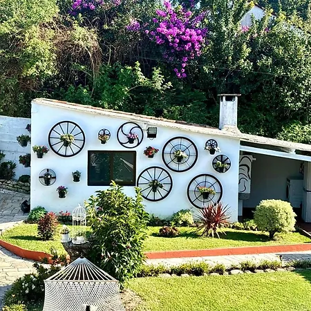 Holibai, , Casa Caeiro, Jardin Y Piscina Cerca Del Mar, Sabaris, * Baiona