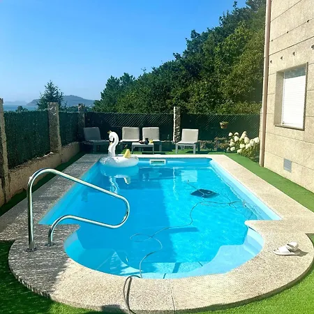 Holibai, , Casa Caeiro, Jardin Y Piscina Cerca Del Mar, Sabaris, Apartmán Baiona